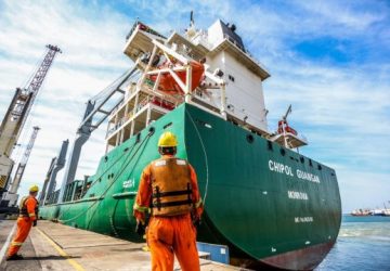 Porto do Açu realiza movimentação inédita de ilmenita (titanato de ferro) com Action Agenciamento de Cargas