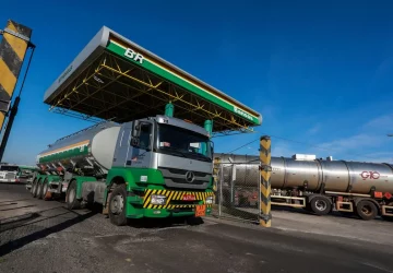 Petrobras conclui com sucesso testes em frota de ônibus do diesel R com conteúdo renovável