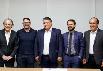 Delmiro Gouveia assume a presidência do Porto do Recife