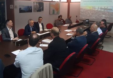 Grupo de trabalho busca recursos para aumentar a profundidade do canal de acesso ao Porto de São Francisco do Sul
