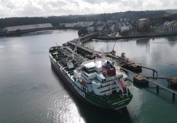 CODEBA recebe navio tanque movido a metanol de baixa emissão