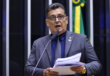 Câmara aprova fixação temporária de preços de serviço de praticagem