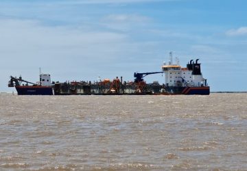 Portos RS conclui primeira semana da dragagem de manutenção do canal de acesso ao Porto do Rio Grande