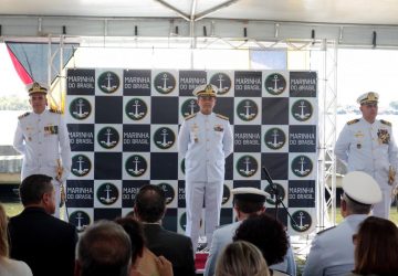 Santos reforça parcerias com a Capitania dos Portos na troca de comando do órgão da Marinha