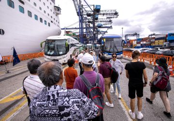 Temporada de cruzeiros já trouxe 21,7 mil pessoas para o litoral paranaense