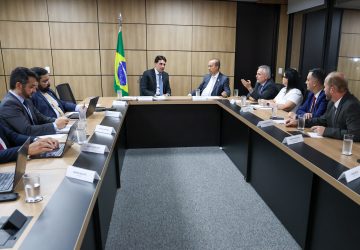 Governo de SC avança nas tratativas para obras de alargamento e aprofundamento da Baía da Babitonga