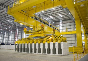 Portocel recebe primeira carga no terminal da Suzano em Santos