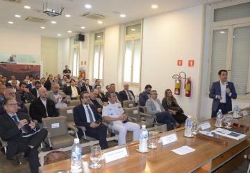 Assembleia itinerante da Abeph reúne em Santos 11 portos públicos do Brasil
