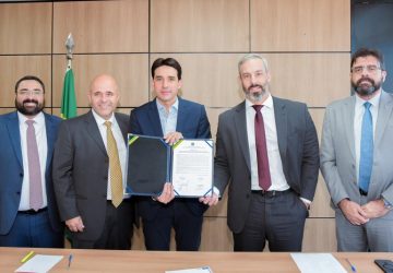 Ministro anuncia investimentos de R$ 280 milhões para obras de dragagem no rio Solimões