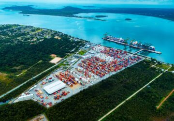 Estado e portos da Baía da Babitonga assinam contrato histórico para dragagem do canal de acesso