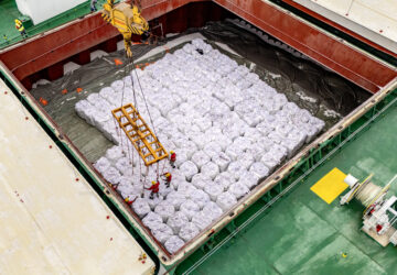 78,3 mil toneladas: navio bate recorde de movimentação de fertilizantes em Paranaguá