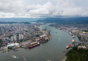Ministro Silvio Costa Filho lança licitação do canal de acesso ao Porto de Santos