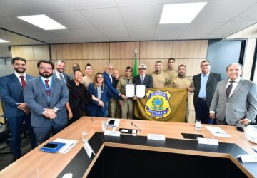 Ministro Silvio Costa Filho assina nova portaria da Guarda Portuária para fortalecer segurança nos portos organizados
