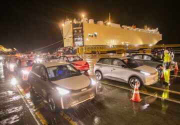 Porto de Paranaguá registra maior desembarque de veículos elétricos do Paraná