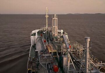 Navegação noturna inédita após 42 anos marca avanço na logística hidroviária no RS