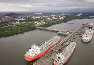 Porto de Santos prioriza navio de combustível para enfrentar efeitos da guerra