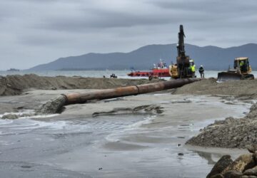 Porto de São Francisco conclui maior engordamento de praia do Brasil